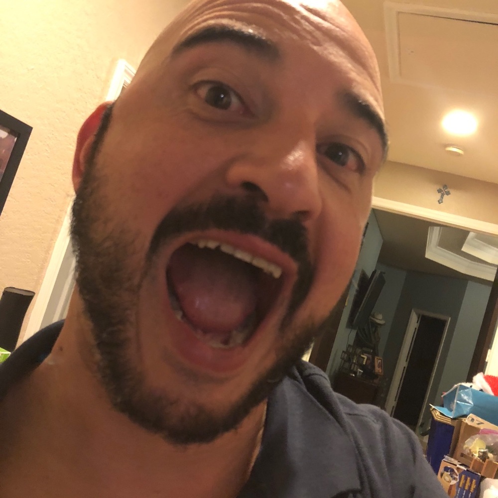 Meet your Posher, Victor